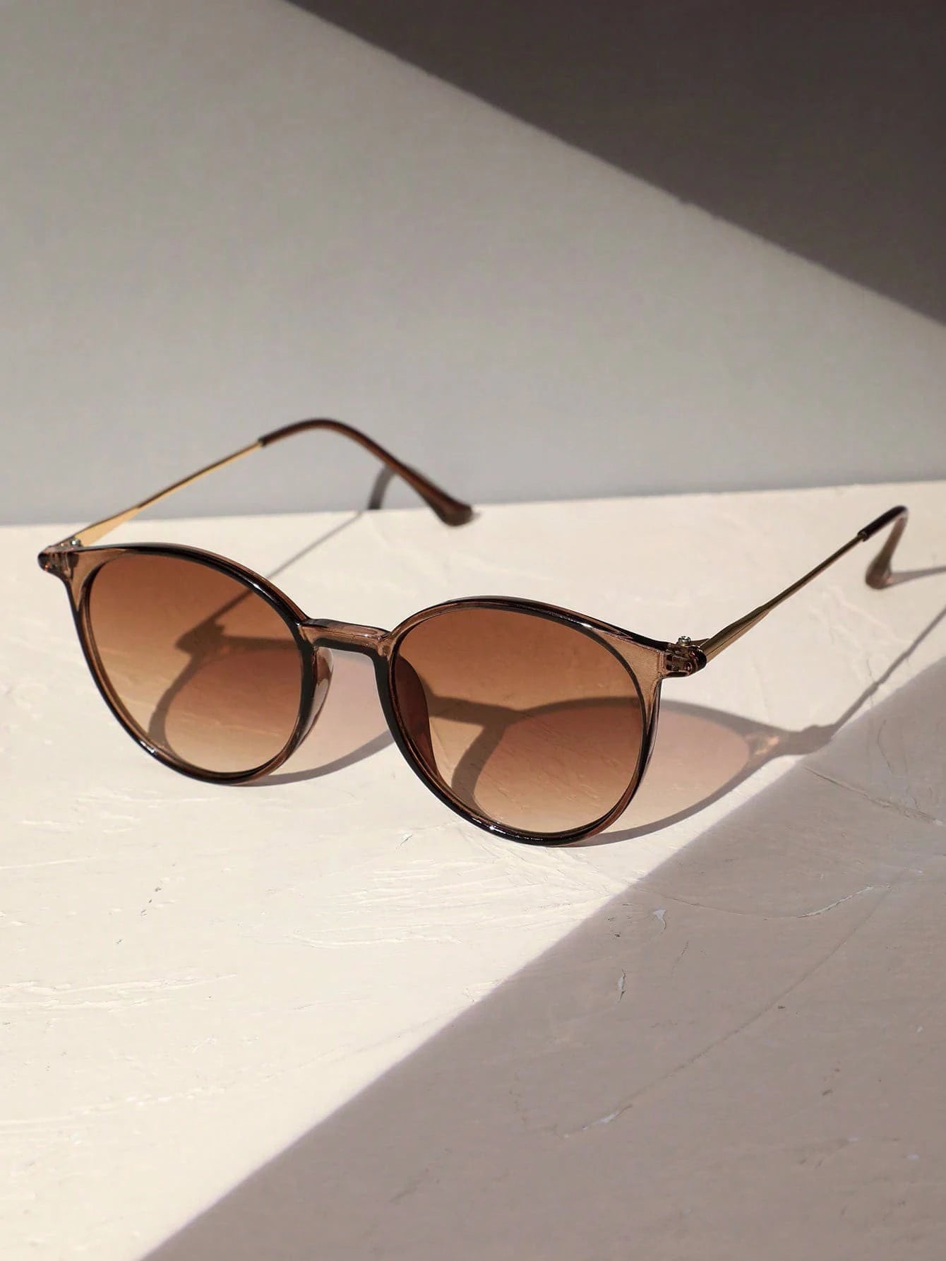 Óculos de Sol Black Round